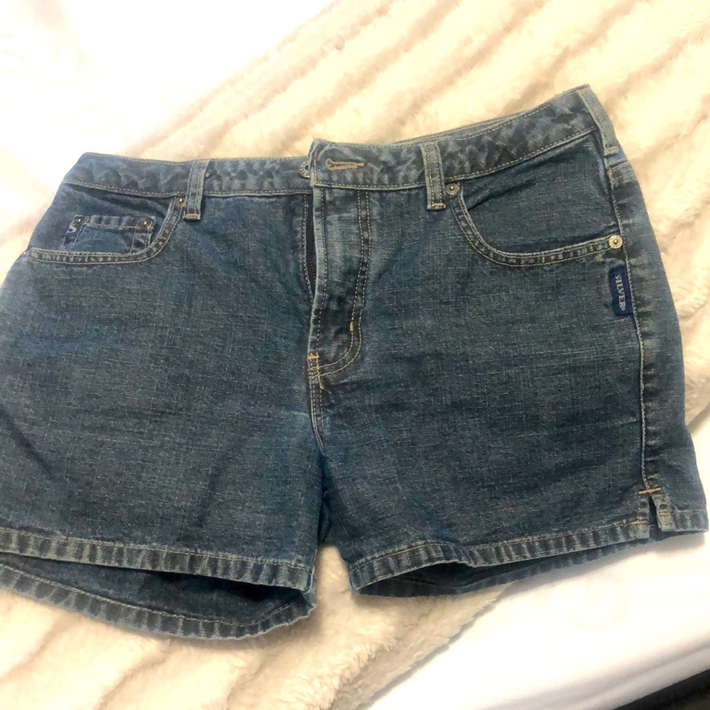 Silver jean shorts 32